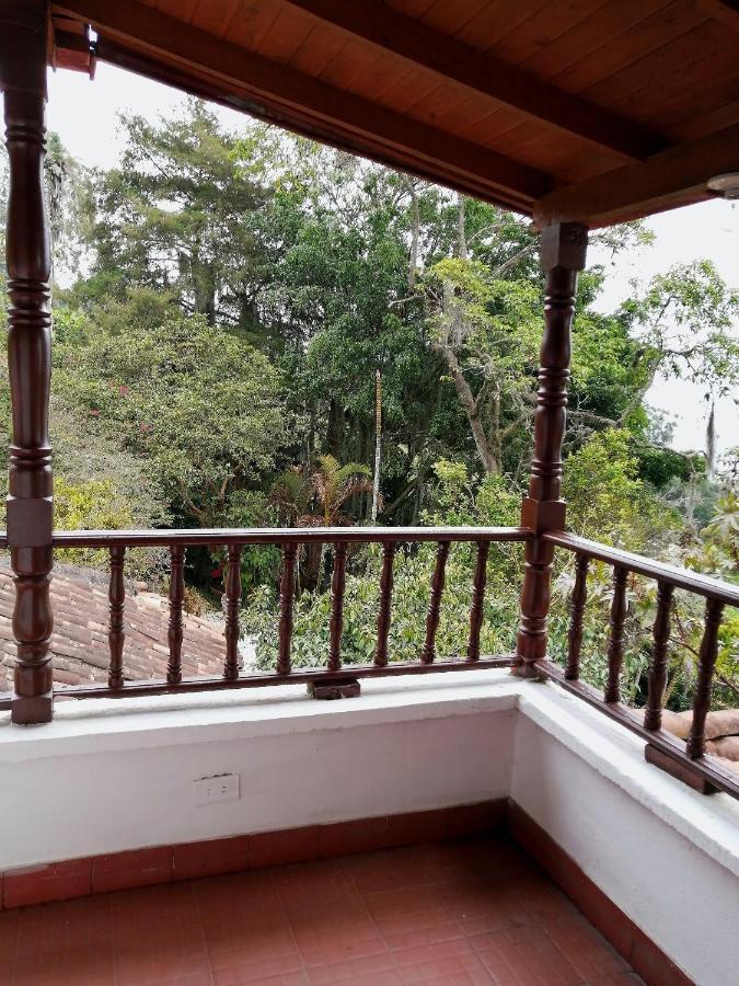 Eco Hostal Casa La Juana Bed & Breakfast Medellín Exterior foto